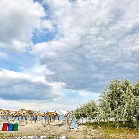 Summer Dream Beach Apartment Неводарі Екстер'єр фото